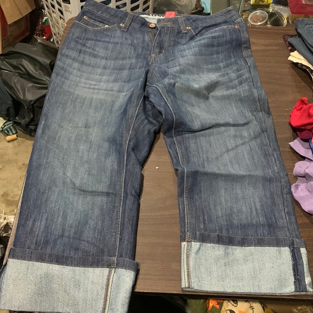 Cute cuffed jean capris